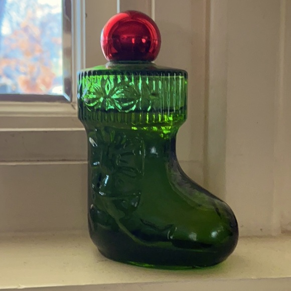 Vintage Avon “Christmas Surprise” stocking Moonwing Cologne. - Picture 1 of 4